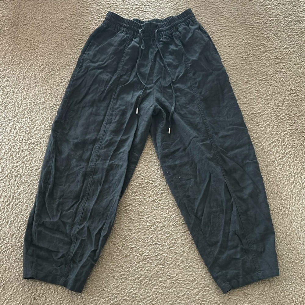 Zara Women’s jumpsuit pants
size:S